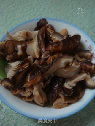 Horseshoe Popcorn Mushroom Noodle recipe