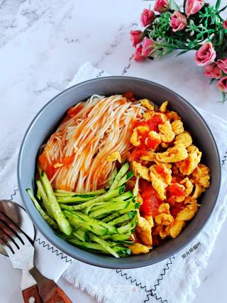 Longxu Noodles with Tomato Sauce and Egg recipe