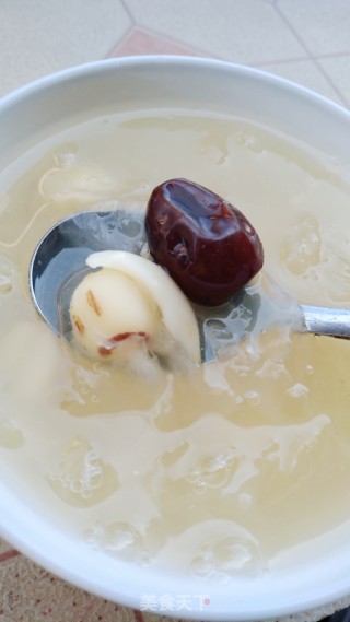 Red Date Tremella and Lotus Seed Soup recipe