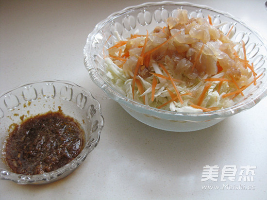 Jellyfish Head Mixed with Cabbage recipe