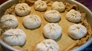 Pork and Green Onion Buns recipe