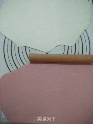 Two-color Cheese Sausage Bun recipe