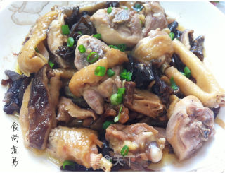 Steamed Chicken with Mushrooms and Fungus recipe