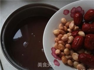 Red Dates, Barley and Red Bean Soup recipe