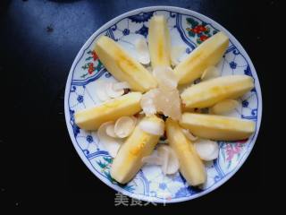 #团圆饭# Apple Steamed Lily recipe