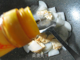 Boiled Vermicelli with Duck Egg and Radish recipe