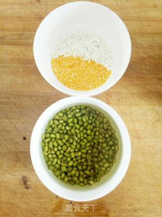 Corn Grits and Mung Bean Porridge recipe