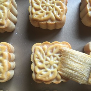 Mung Bean Almond Minced Meat Floss Mooncake recipe