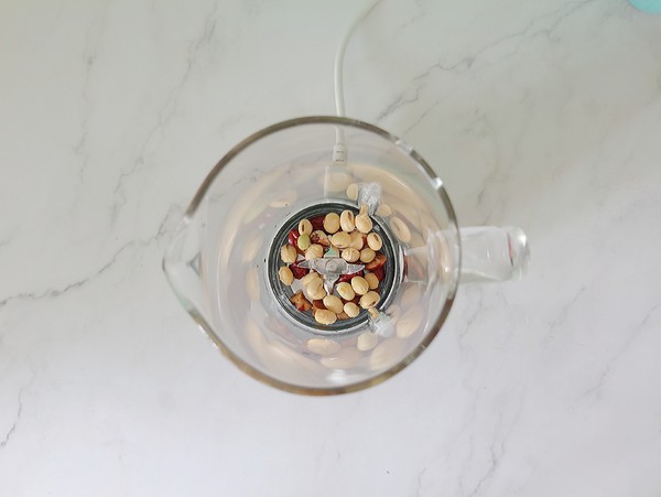 Hazelnut Red Date Soy Milk recipe