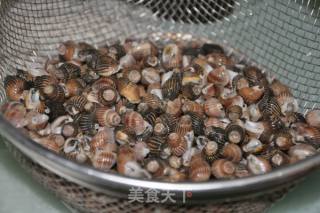 Stir-fried Small Snails recipe