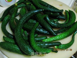 Cucumber with Small Sauce recipe
