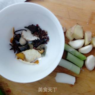 [bashang] Iron Pot Braised Noodles (broiled Pork Version) recipe