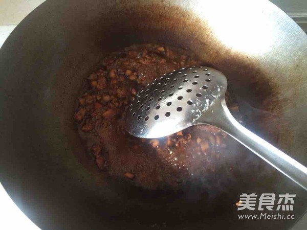 Pasta with Black Pepper and Shiitake Meat Sauce recipe