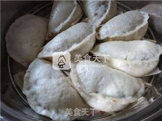 Noodle Pork Steamed Bun recipe