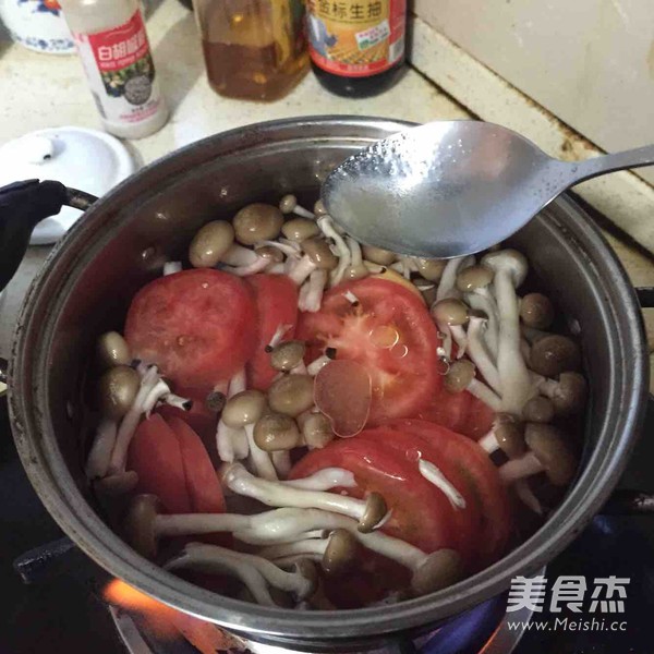 Tomato, Egg, Mushroom Soup recipe
