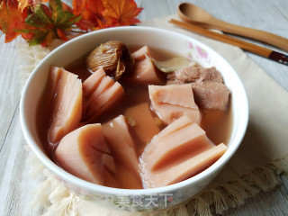 Lotus Root and Mung Bean Soup recipe