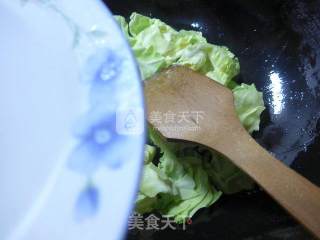 Stir-fried Cabbage with Beef Sauce and Egg recipe