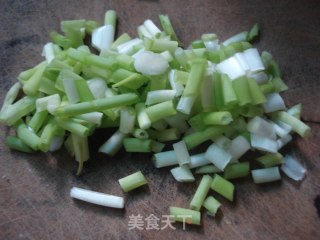 The Freshest Meal in Summer-fresh Lotus Root Slices with Green Onion recipe