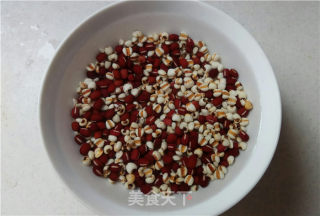 Red Dates, Barley and Red Bean Soup recipe