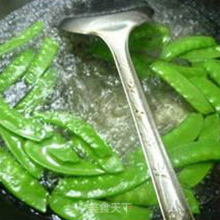 Fried Snow Peas with Winter Bamboo Shoots recipe