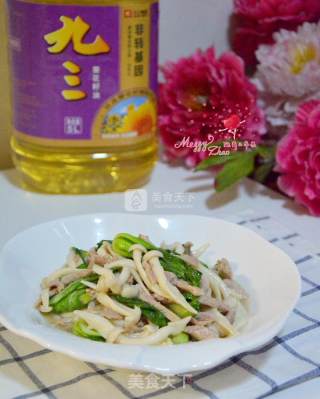 Stir-fried Beef with Crab Mushroom recipe