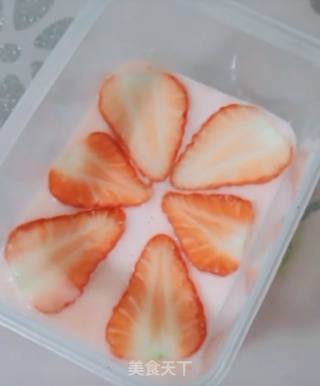 Strawberry Milk Pudding recipe