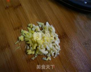 Stir-fried Chicken Gizzards with Garlic Stalks recipe