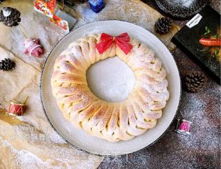 Christmas Wreath Bread recipe