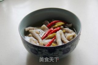 A Must-have for Watching The Ball-pickled Chicken Feet recipe