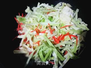 Stir-fried Noodles with Cabbage recipe