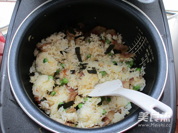 Braised Rice with Seaweed and Salted Fish recipe