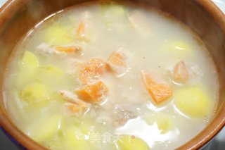 Scandinavian Salmon Soup recipe