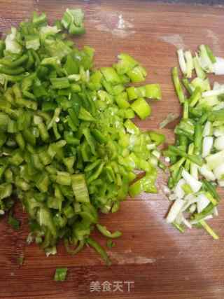 Scrambled Eggs with Green Peppers recipe