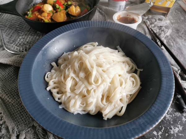Abalone and Scallop Noodles recipe