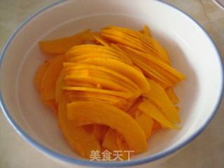 Sweet and Soft Sesame Fragrant Pumpkin Pie recipe