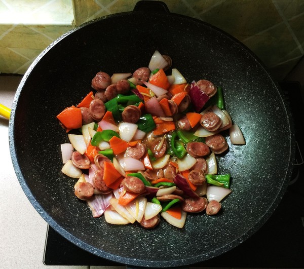 Stir-fried Pure Meat Sausage with Mixed Vegetables recipe