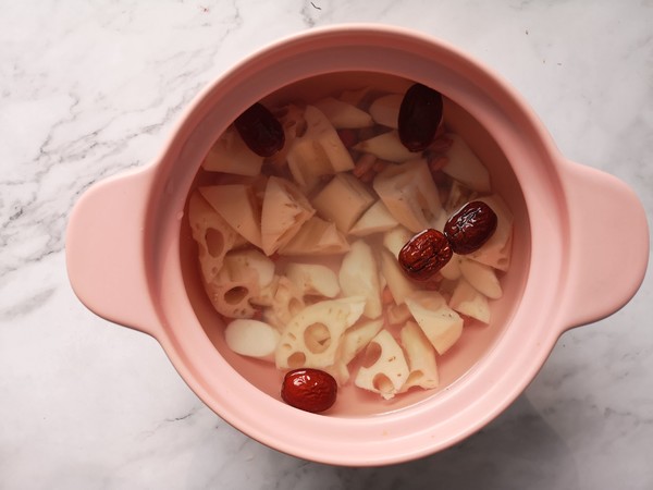 Can be Sweet or Salty, Lotus Root Yam Peanut Soup recipe