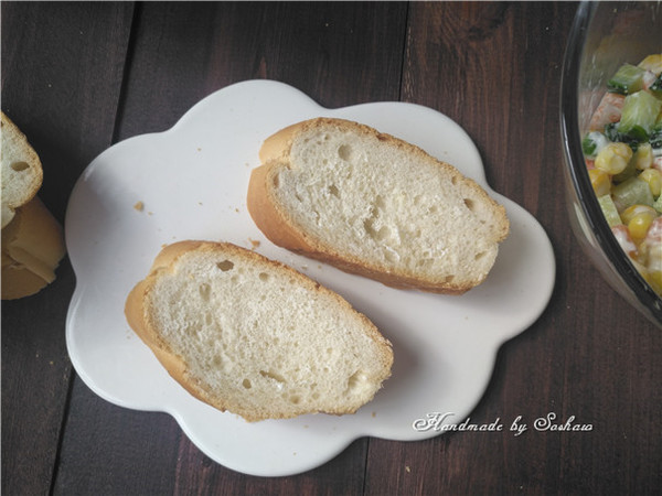 Shrimp Corn Baguette Salad recipe