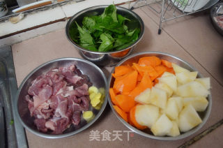 【flying Fish Private Kitchen Soup for Health】——lean Pork Liver Soup with Wolfberry and Sydney recipe