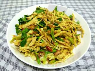 Spicy Chicken Shredded with Cold Sauce recipe