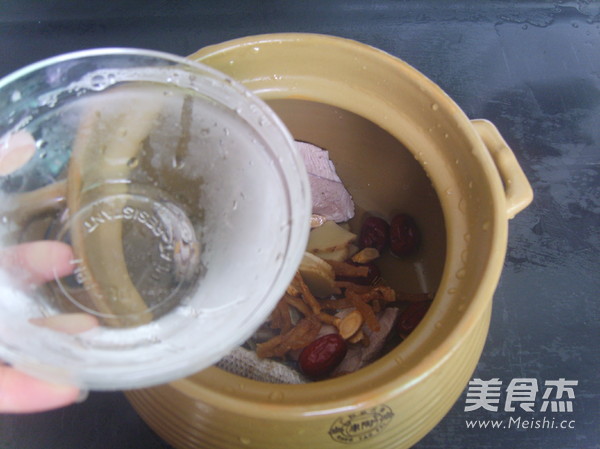 Yuzhu Red Date Raw Fish Soup recipe