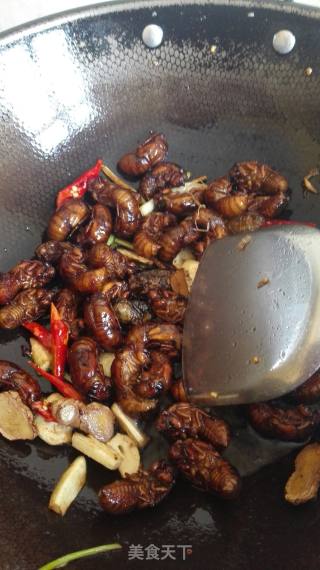 Dry Stir-fried Golden Cicada recipe