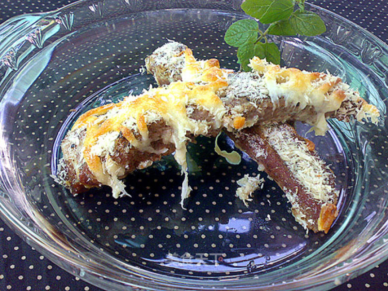 Grilled Pork Ribs with Cheese and Black Pepper recipe