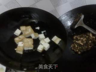 Stinky Tofu with Pickles recipe