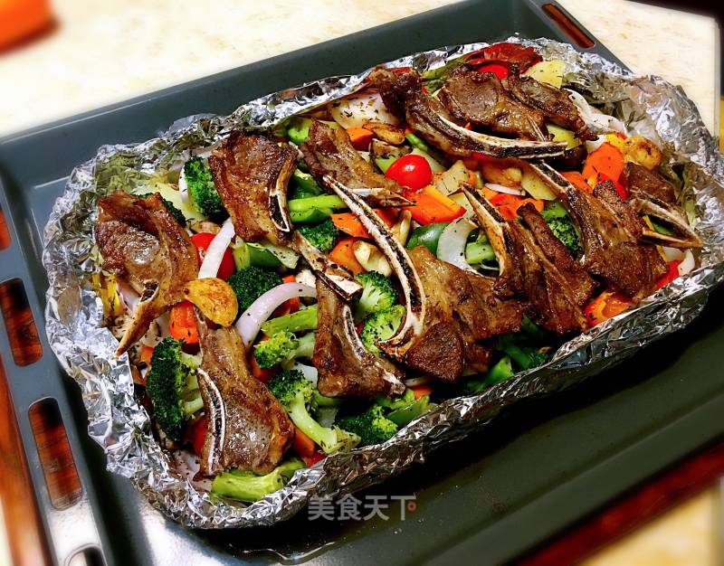 Grilled Lamb Chops with Colored Vegetables recipe