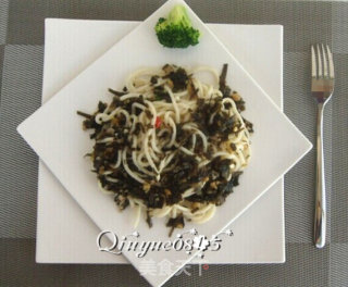 Kelp Walnut Noodles recipe