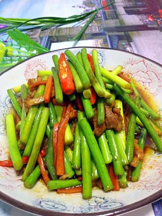 Stir-fried Shredded Pork with Garlic Moss recipe