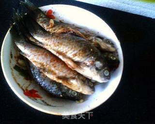 Dry Fried Crucian Carp recipe