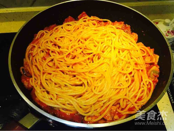Easy-to-operate Spaghetti with Bacon and Tomato recipe