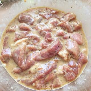 Steamed Bowl with Small Crispy Pork recipe